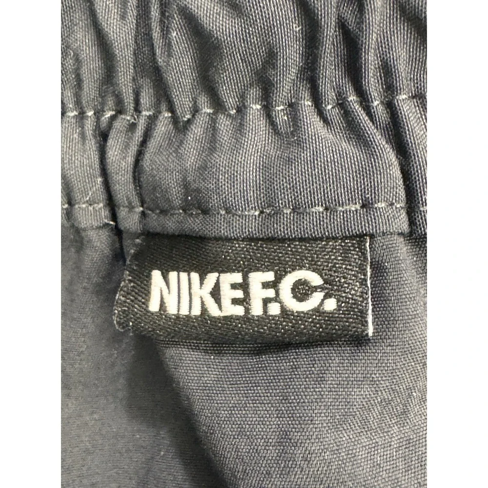 Nike F.C. Joggers Women M‎ Black Zip Ankle Pockets Drawstring Soccer DC9067-010